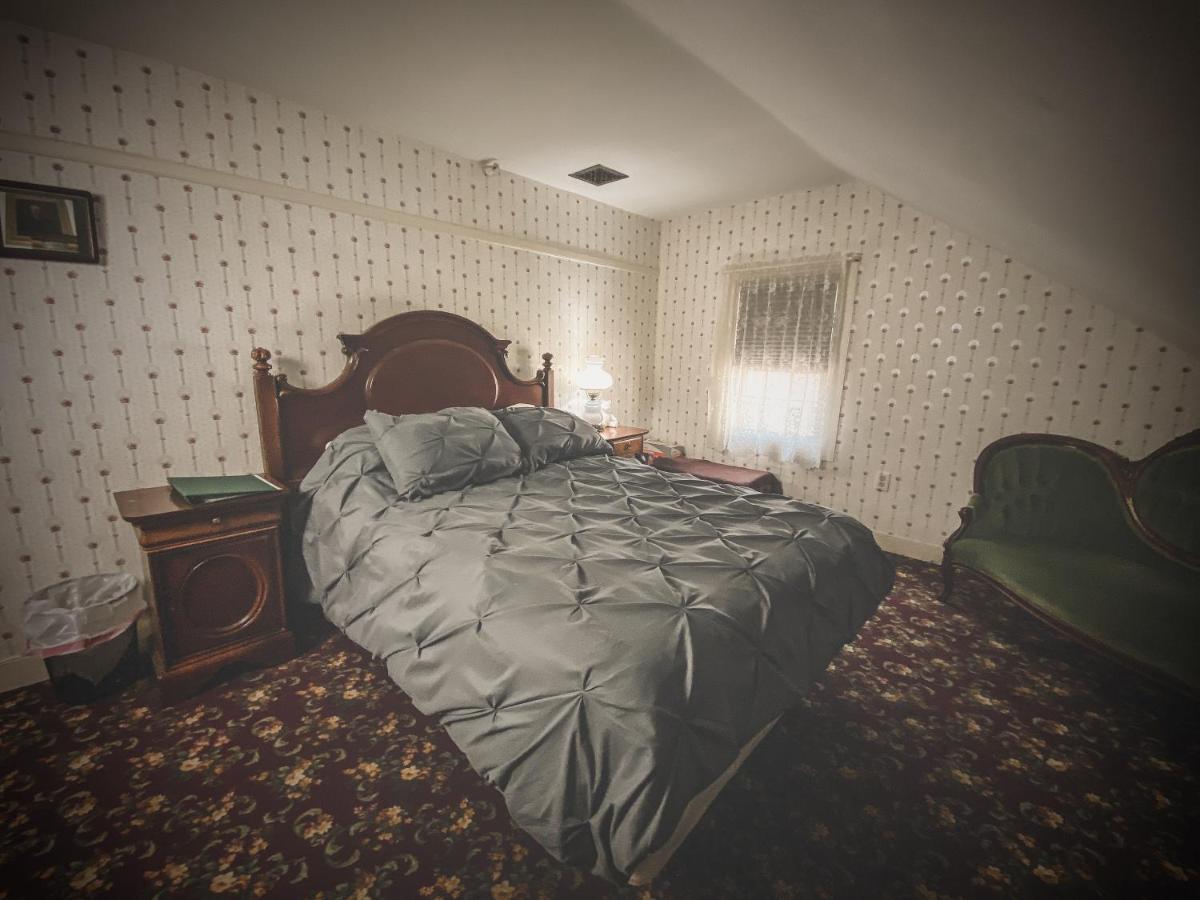 Lizzie Borden House Panzió Fall River Kültér fotó