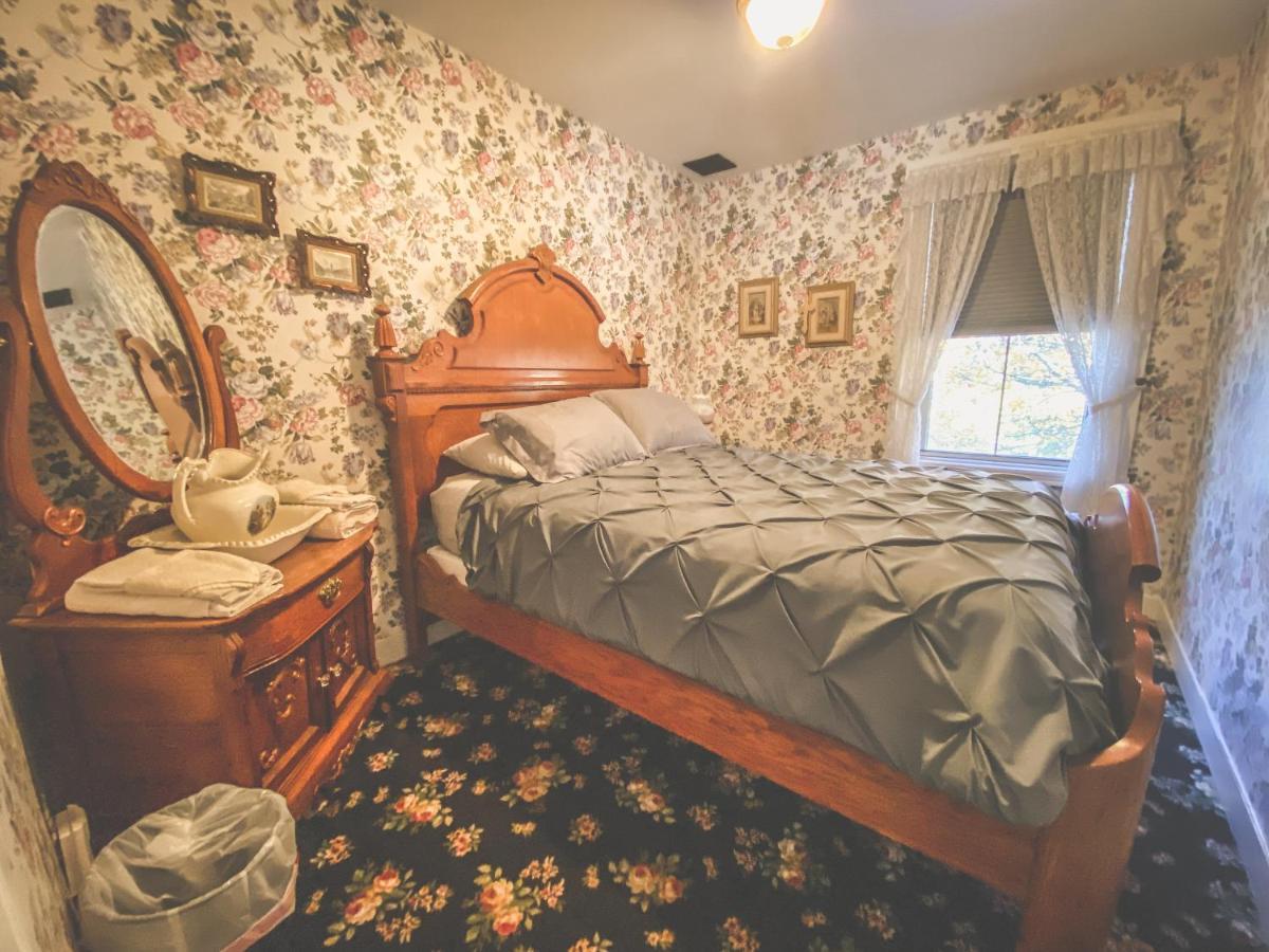 Lizzie Borden House Panzió Fall River Kültér fotó